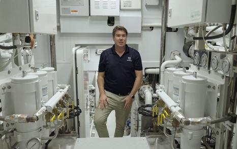 Columbus-Atlantique-43MT-Frette-Review-jack-haines-engine-room