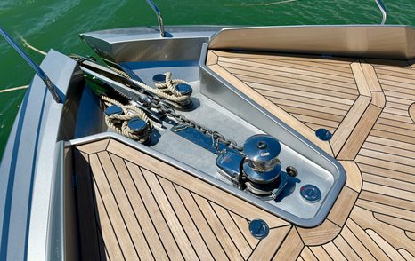 Pershing-8X-Review-anchor-gear