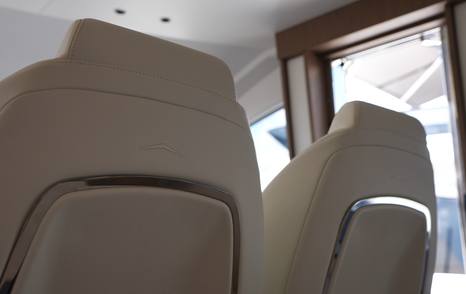 Azimut-Fly-72-lower-helm-seat-backs