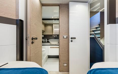 Extra-X76-Loft-Review-owner-ensuite