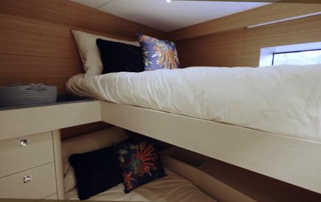 Arksen-85-Review-crew-bunked-cabin