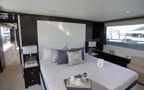 Ocean-Alexande-37L-Review-owner-cabin-bed