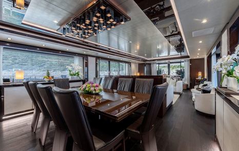 Sunseeker motor yacht Noroader main saloon dining area 