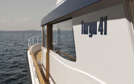 Targa 41 port side deck facing forward