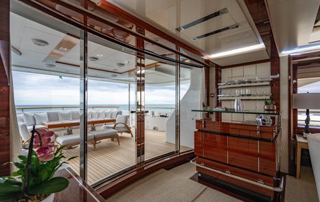 Benetti superyacht Allora main saloon bar 