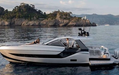 azimut-verve-48-profile 