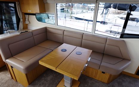 Nord Star 49+ saloon dinette