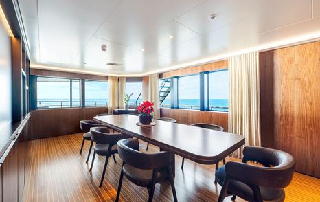 Nurja main saloon dining area
