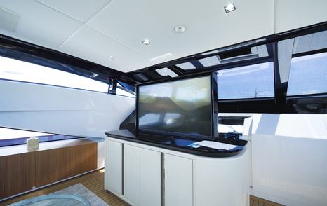 Mangusta-GranSport-54-Review-upper-deck-lounge-tv