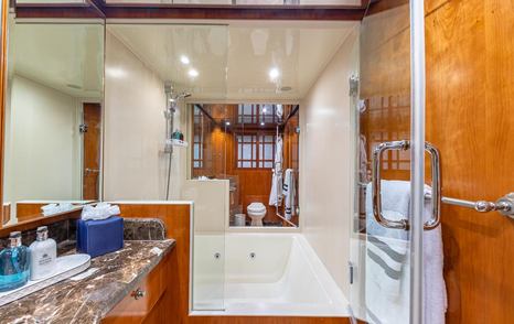 B happy master ensuite with glass shower