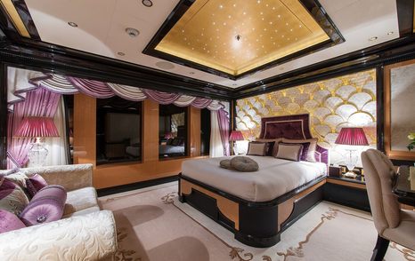 Superyacht I Dynasty VIP cabin