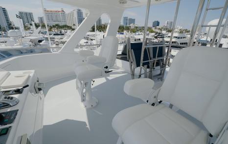 Nordhavn 75 EYF flybridge seating with commanding views and raised helm position