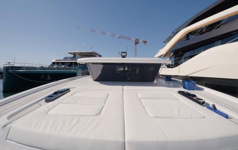 Sunreef-Ultima-55-Review-foredeck-sunpad