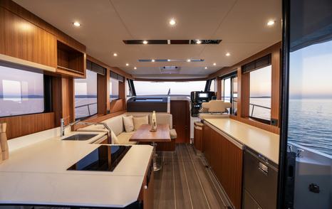 Greenline 42 motor yacht under way 