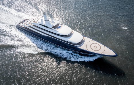 Feadship superyacht Destiny under way 
