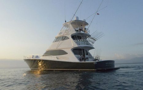 sportsfisher boat on anchor