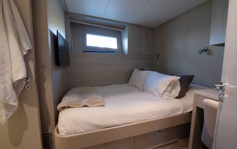 Westport-W117-Review-captain-cabin