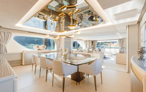 Azimut motor yacht Serendipity main saloon dining area 