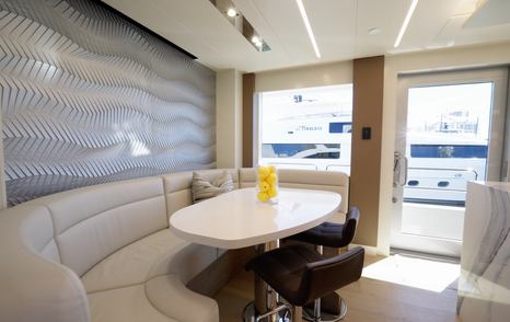 Westport-W117-Review-galley-breakfast-area