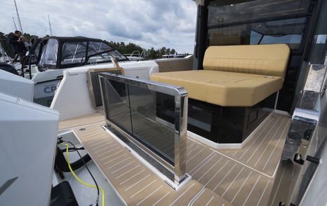 Saxdor-340-GTWA-Review-aft-deck