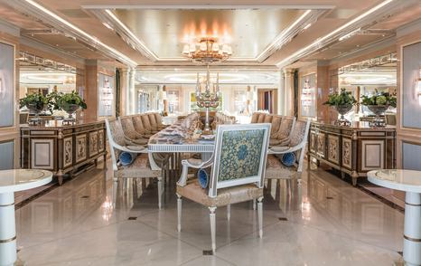 Superyacht Plvs Vltra's dining area