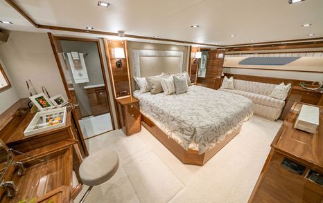 Viking 90C sportsfisher yacht master cabin 