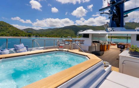 Superyacht Scott Free sundeck jacuzzi