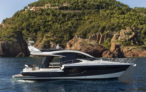 Galeon 510 Sky motor yacht at anchor 