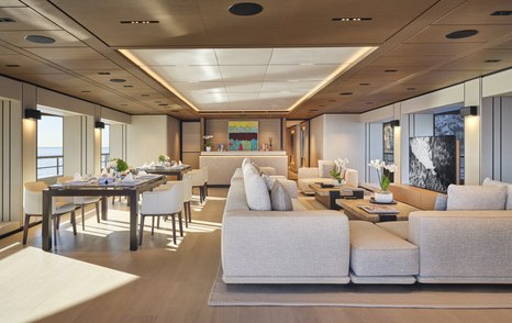 Benetti superyacht Dagger main saloon lounge 