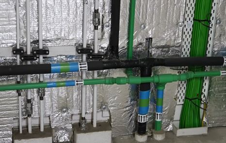 Bering B88 motor yacht pipe system with labels 