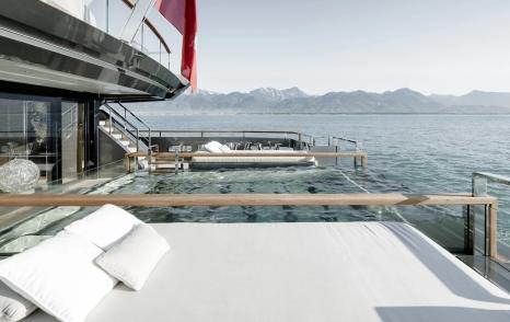 Rendering of sanlorenzo 74Steel superyacht floodable beach club 