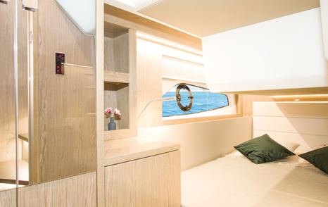 Sealine C390 cabins