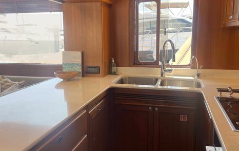 Fleming-60-galley