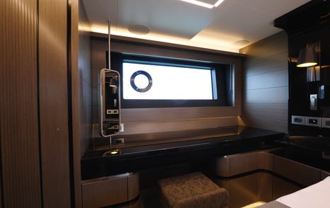 Pearl-63-Review-owner-cabin-bureau