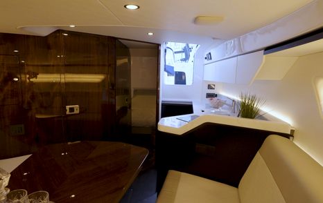 Fairline-F33-lower-deck-saloon-view-out