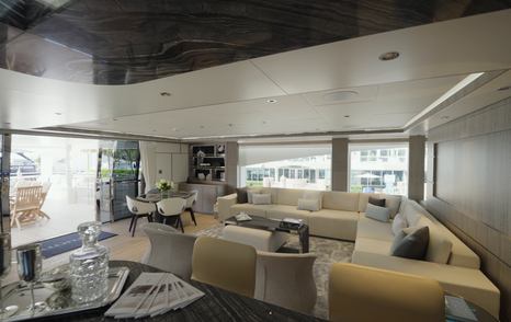 Gulf-Craft-Majesty-140-Review-bridge-deck-lounge-seating