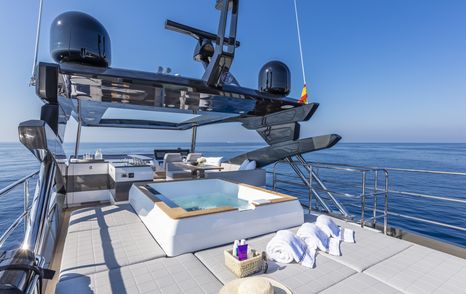 yachting lifestyle