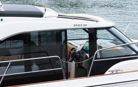 Marex-390-Review-side-deck-helm-door