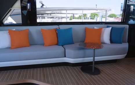CL-Yachts-CLX96-Review-pilothouse-seating