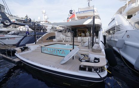 Benetti-B.Now-50M-Oasis-Alunya-infinity-pool