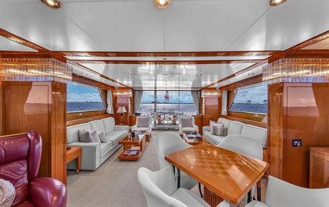 Sanlorenzo motor yacht Cariloy main saloon with chess table 