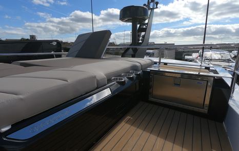 Sunseeker 65 Sports Yacht design