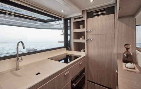 prestige-f4-galley 