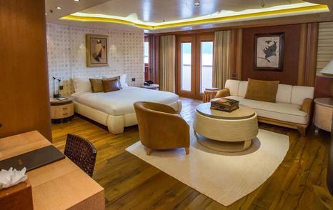  Superyacht Pelorus VIP cabin