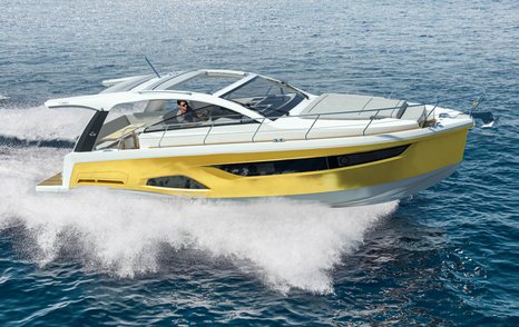 Sealine S390 design