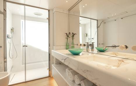 Bathroom on Never Say Never