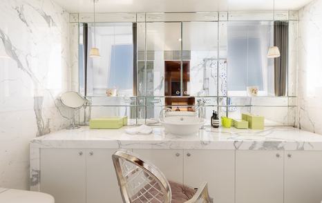 Wedge Too yacht master bathroom with marble finishes and vanity