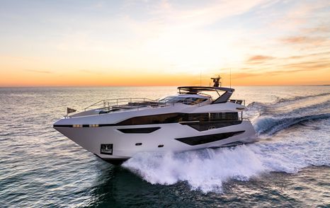 Sunseeker 100 Yacht