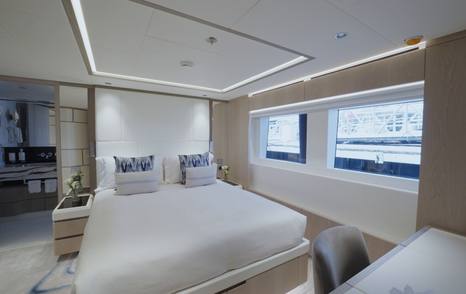 Gulf-Craft-Majesty-140-Review-double-cabin