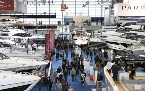 Crowd of people at superyacht show